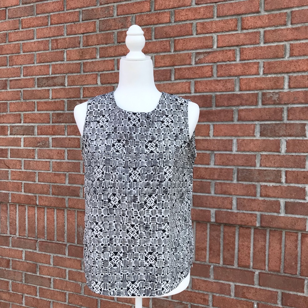 Black and White Geometeric Business Blouse